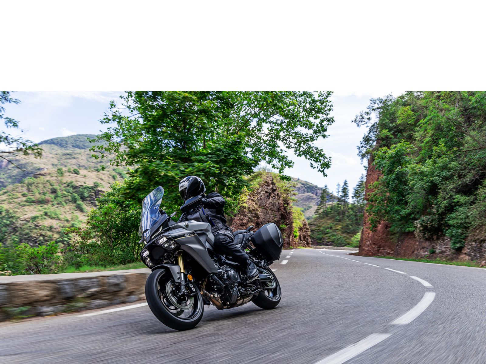 Мотоцикл YAMAHA TRACER 9 GT (Ceramic Ice) 2026